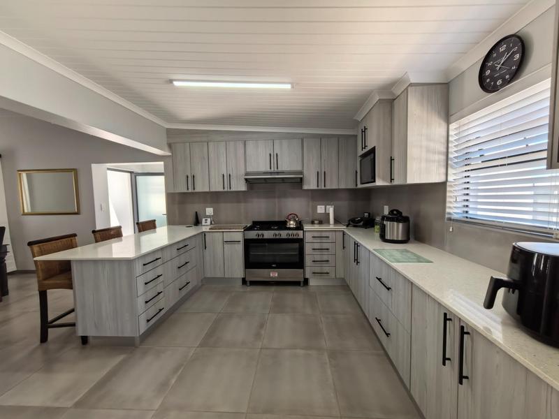 3 Bedroom Property for Sale in Laaiplek Western Cape